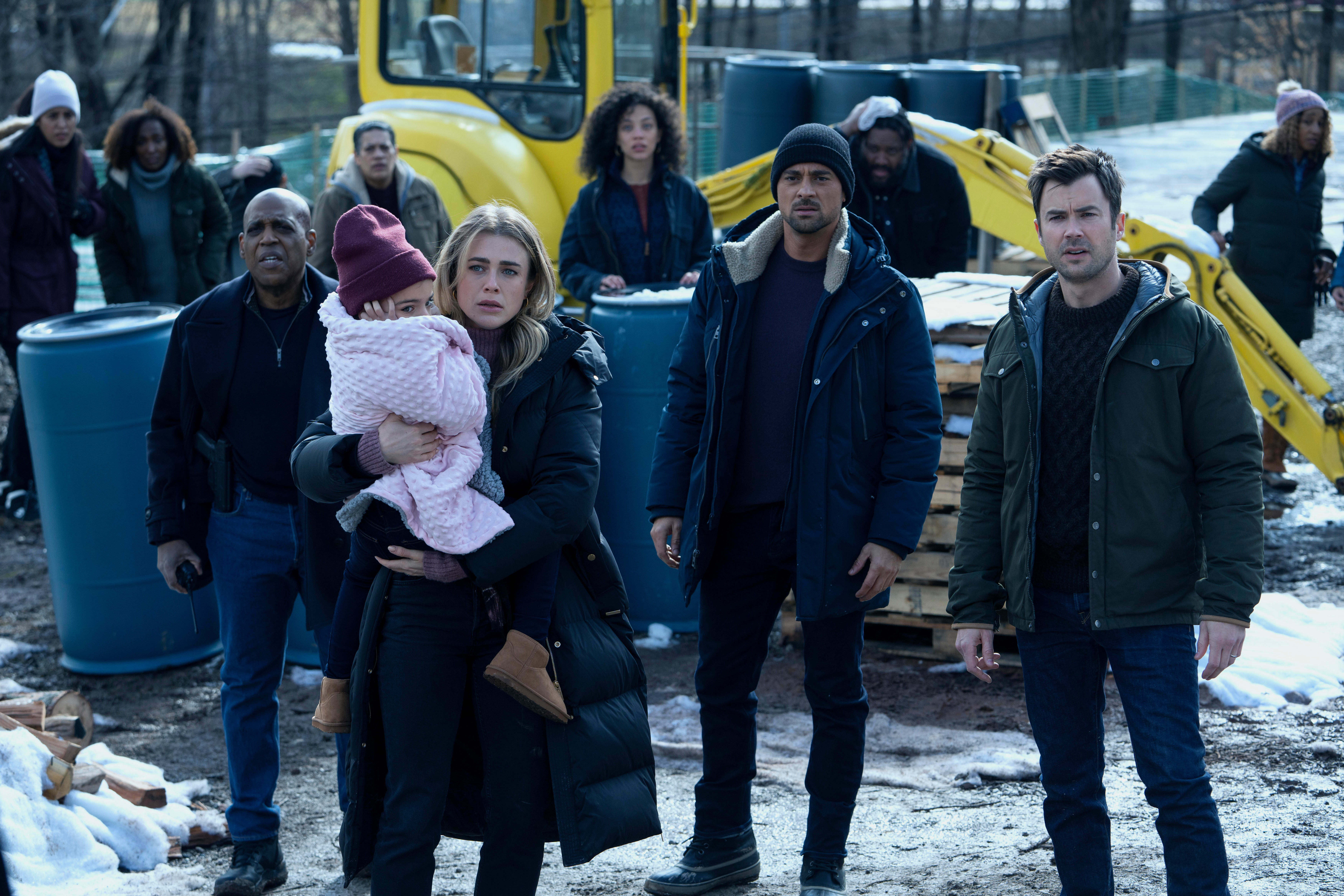 Daryl Edwards, Melissa Roxburgh, J.R. Ramirez og Matt Long i en scene fra den siste sesongen.