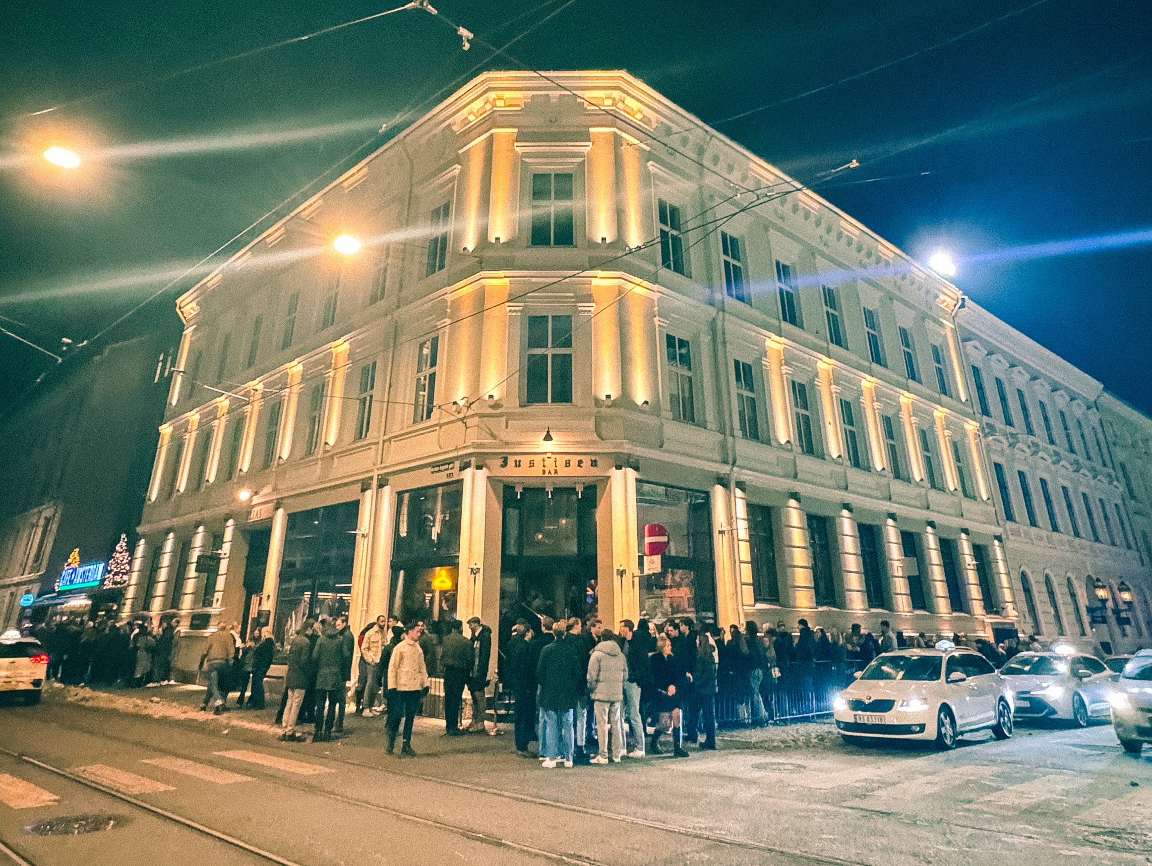 Køen kan være ganske så avskrekkende.