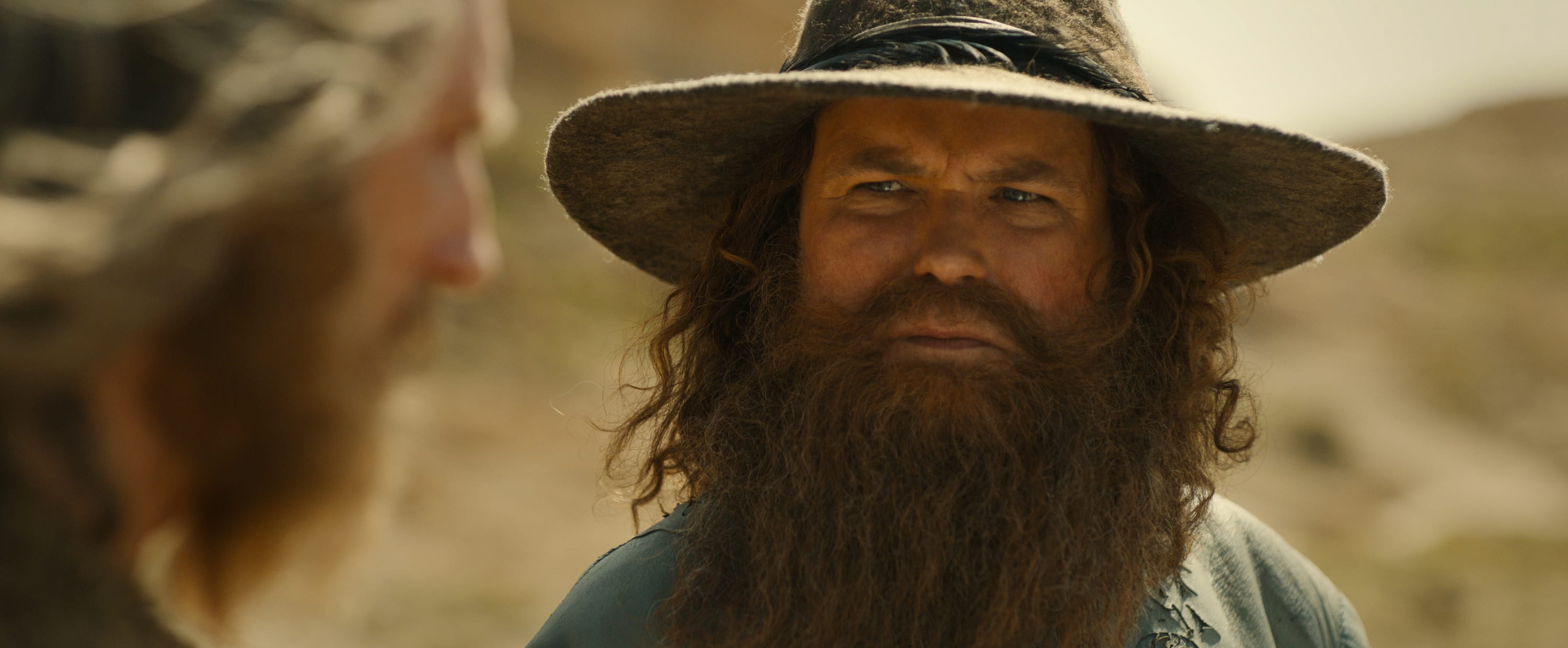 Rory Kinnear som moroklumpen Tom Bombadil.