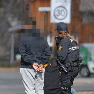 Fire unge gutter pågrepet etter væpnet ran i Asker