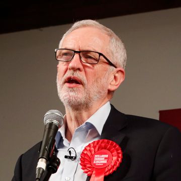 Tidligere Labour-leder suspendert etter reaksjon på antisemittisme-rapport