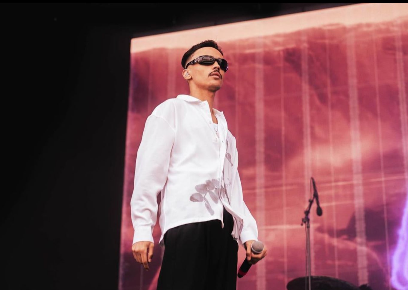 Det finnes utallige unnskyldninger. Å måtte hjelpe mamma eller andre familiemedlemmer blir ofte mottatt positivt, mener Nuñez. 