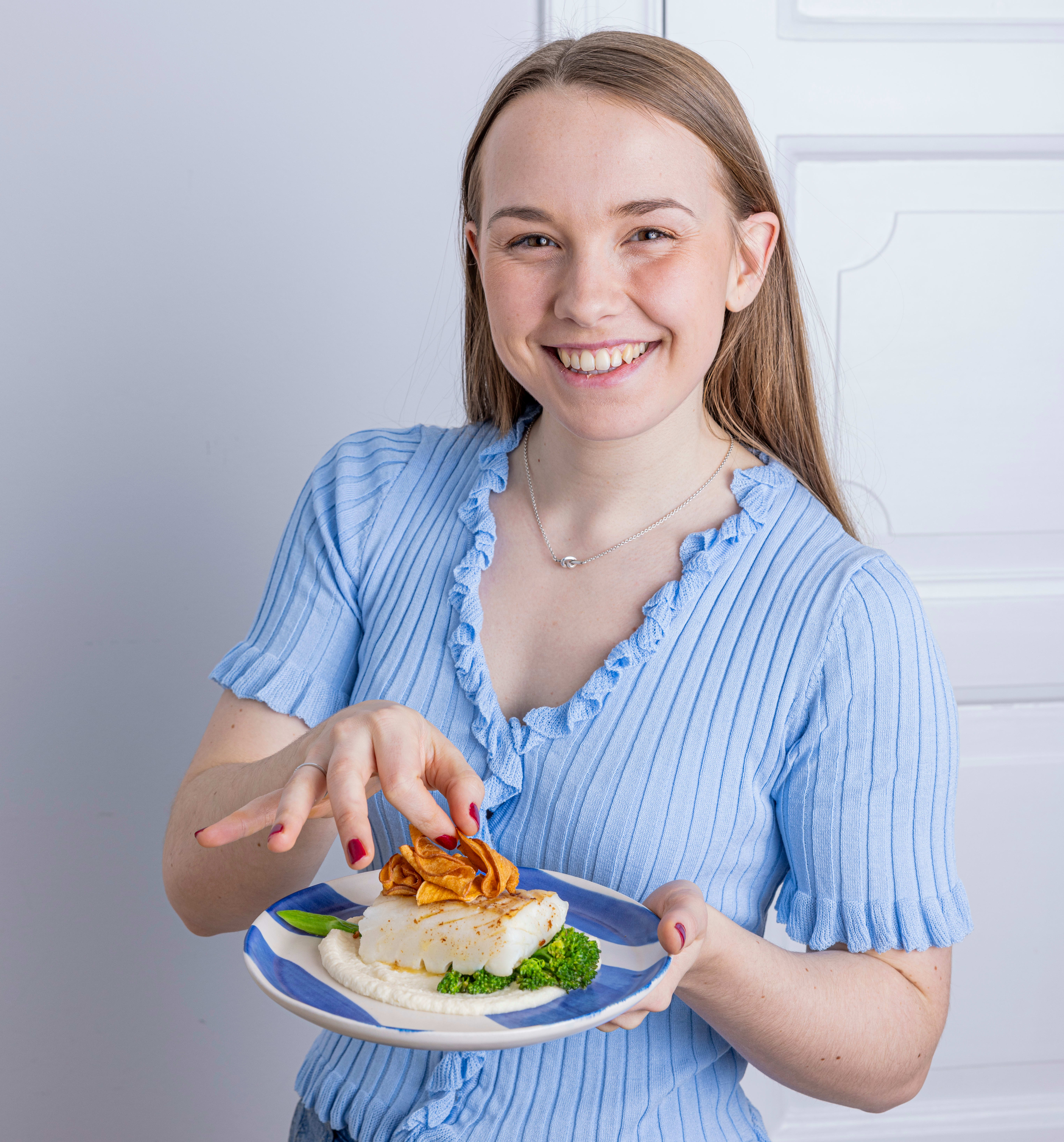 Engvik er glad i å spise ute, og synes sjelden hun får for lite mat. 