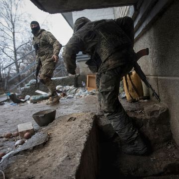 Ny russisk taktikk: Sortkledde soldater sniker seg innpå ukrainske styrker