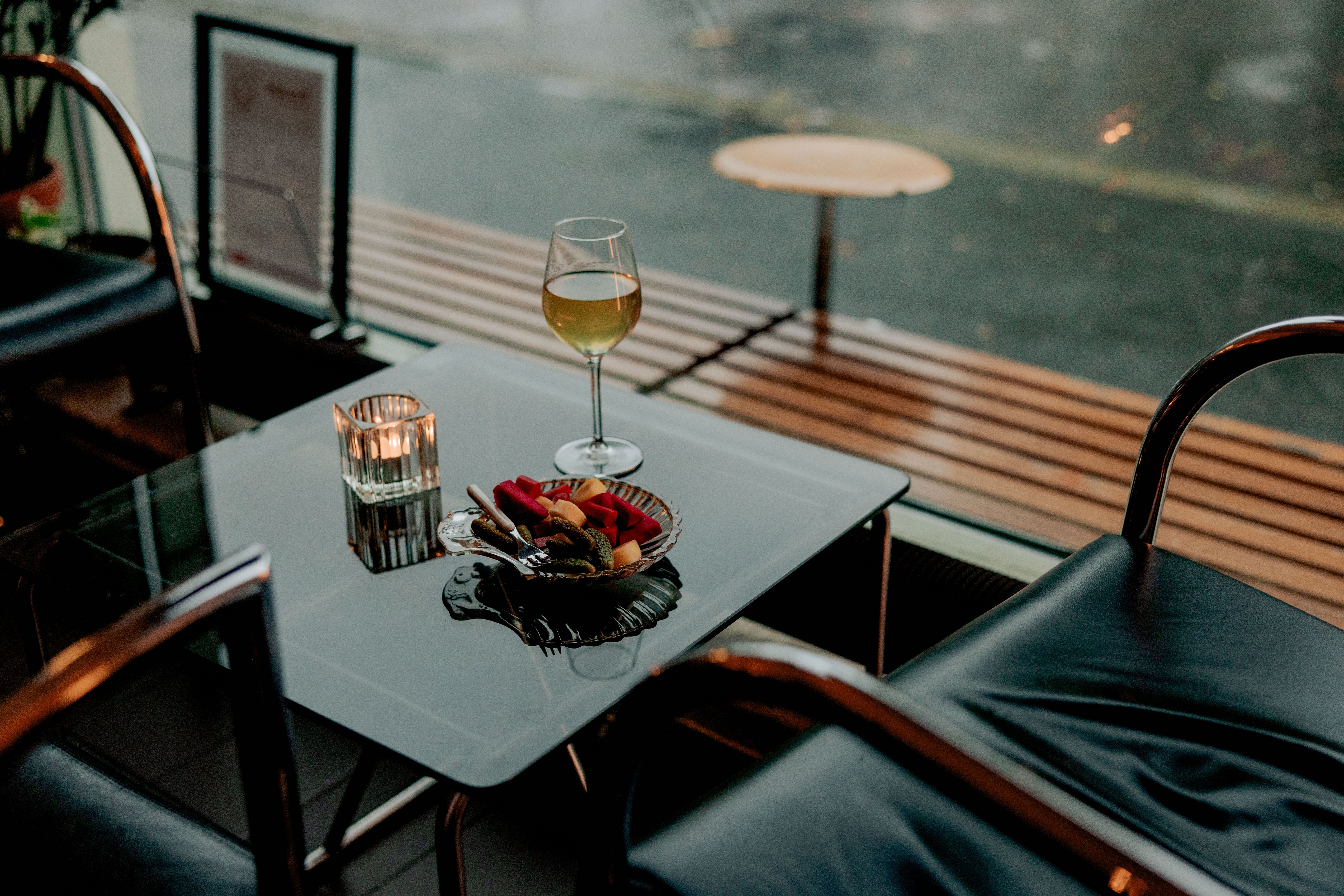 Vinbarer i Oslo med uteservering