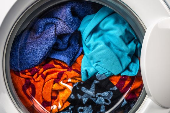 Blir klærne rene på 30 grader? Vaskeeksperten svarer.
