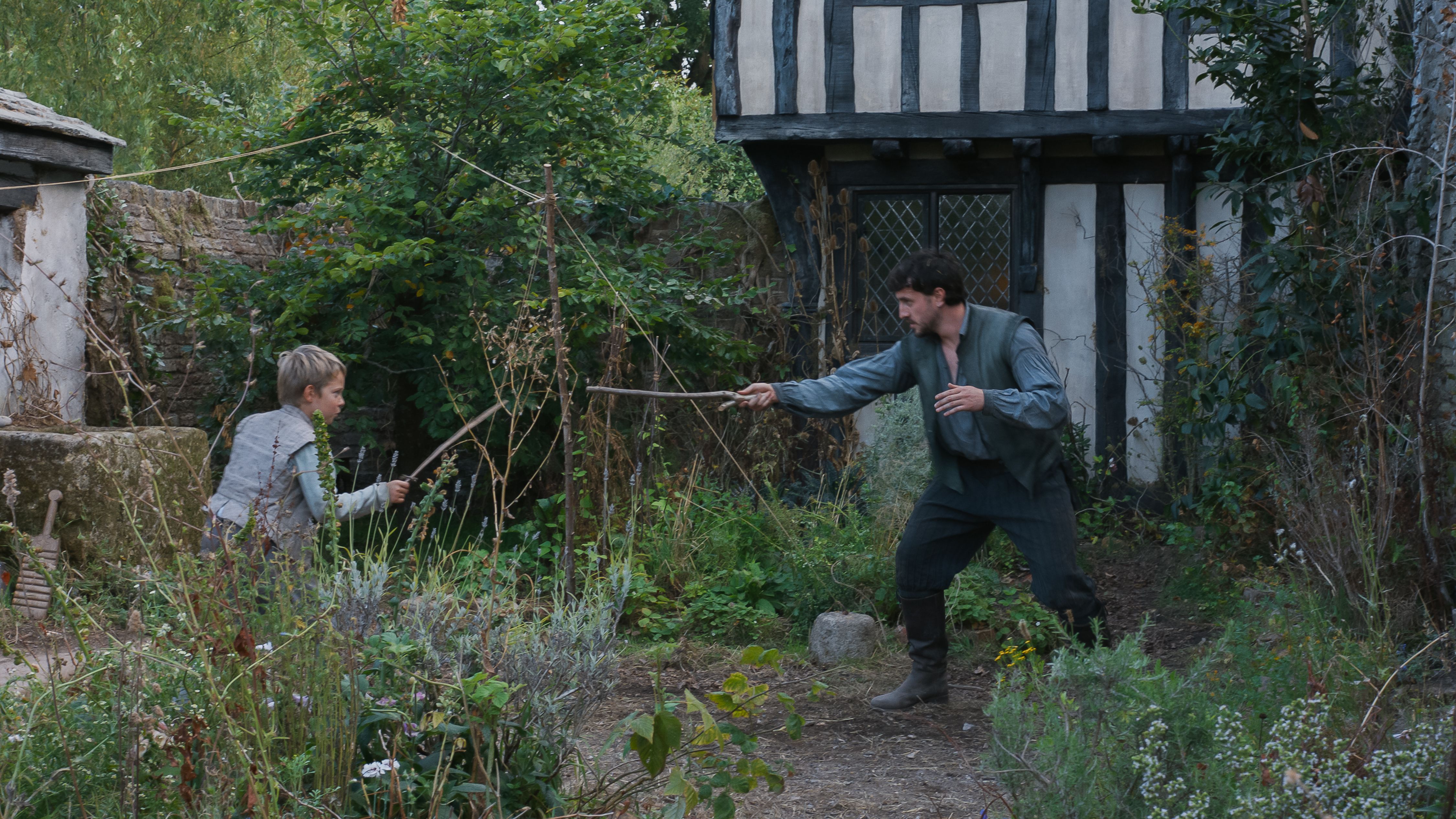 I filmen kalles William Shakespeare for Will. Her spiller Will (Paul Mescal) teater mot sønnen Hamnet 