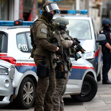 Østerrikske myndigheter ble varslet om Wien-angriper