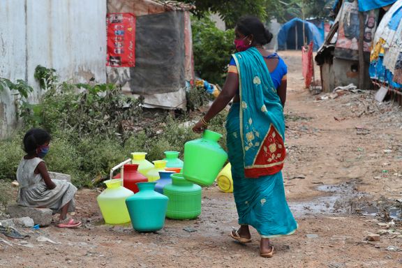 Pandemien har kastet 230 millioner indere ut i fattigdom