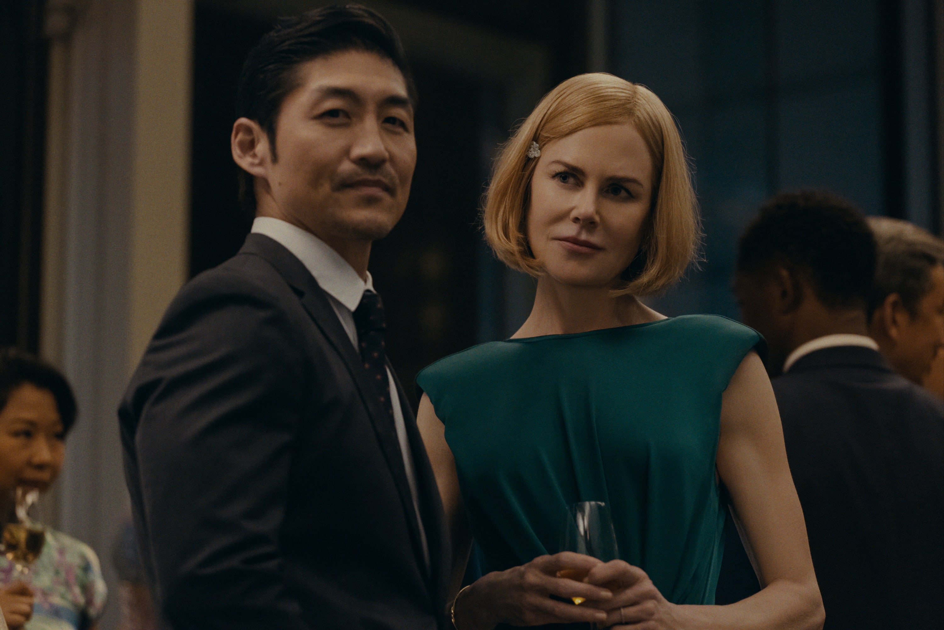 Brian Tee og Nicole Kidman in ‘Expats