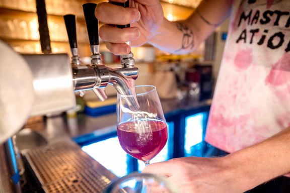 Vinimportøren ble overbevist i Malmö, nå sprer trenden seg på Oslos barer