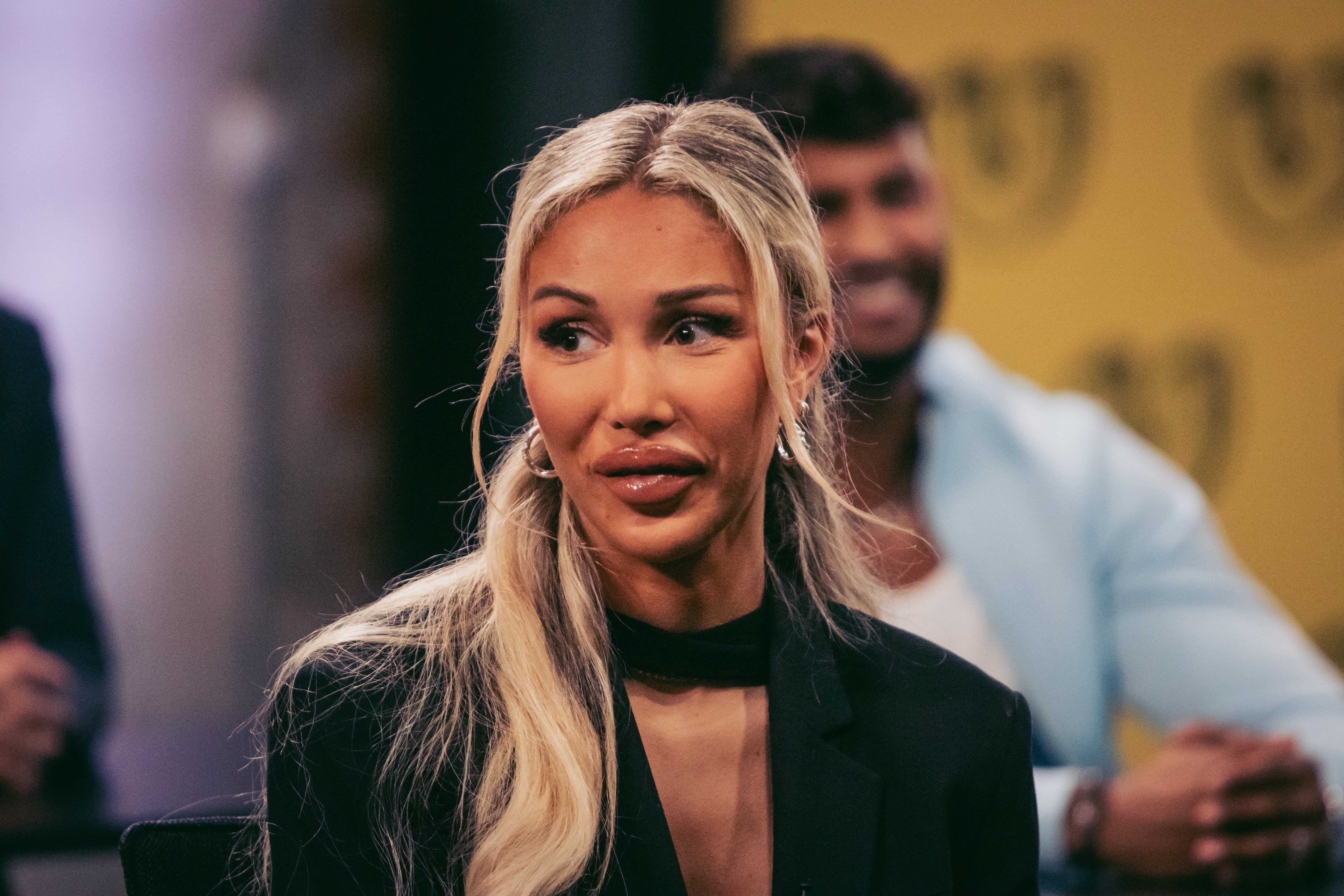 Influenser Caroline Nitter (26) briljerer med kunnskap om Kardashian-familien. 