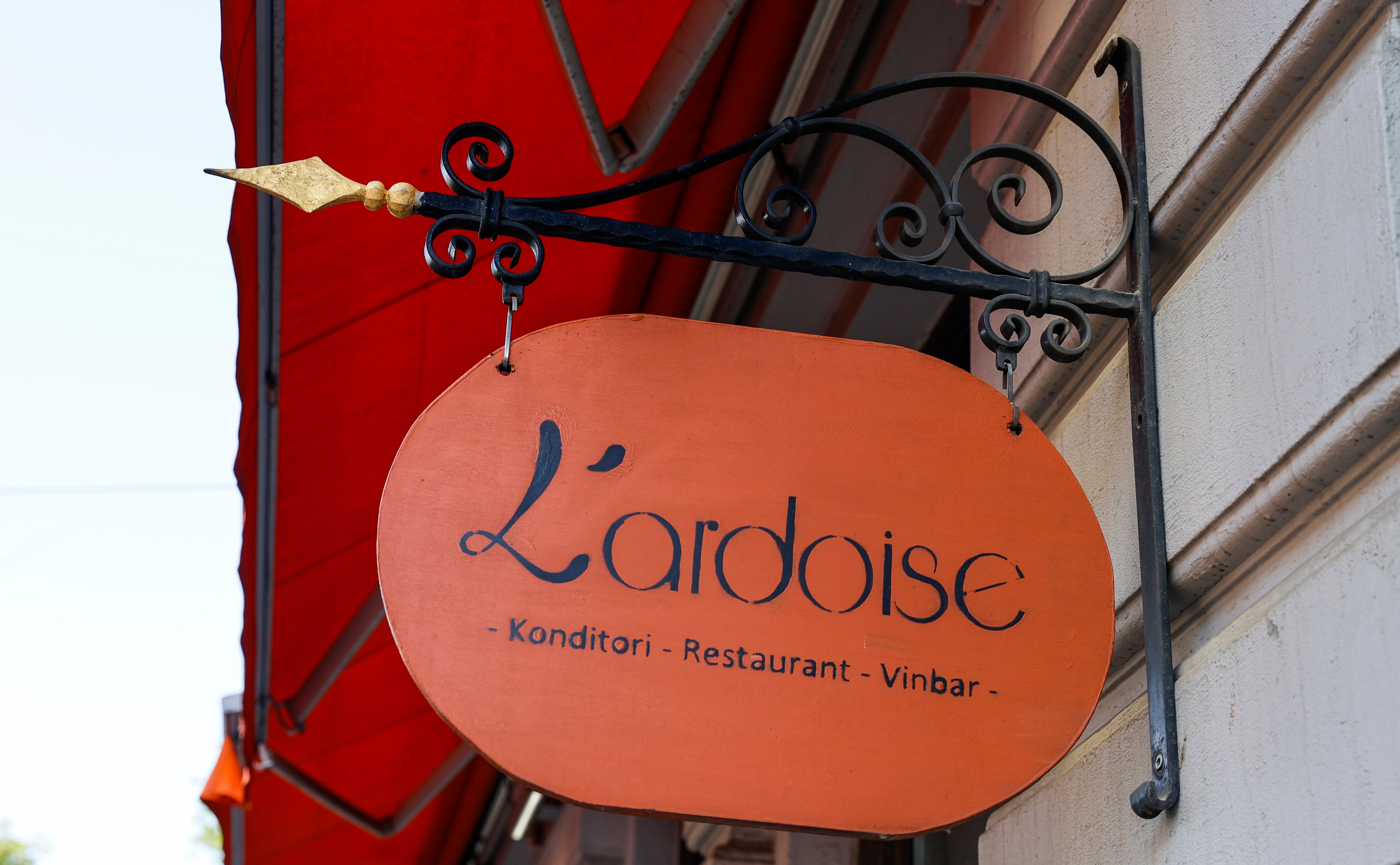 L’Ardoise er både konditori, restaurant og vinbar.