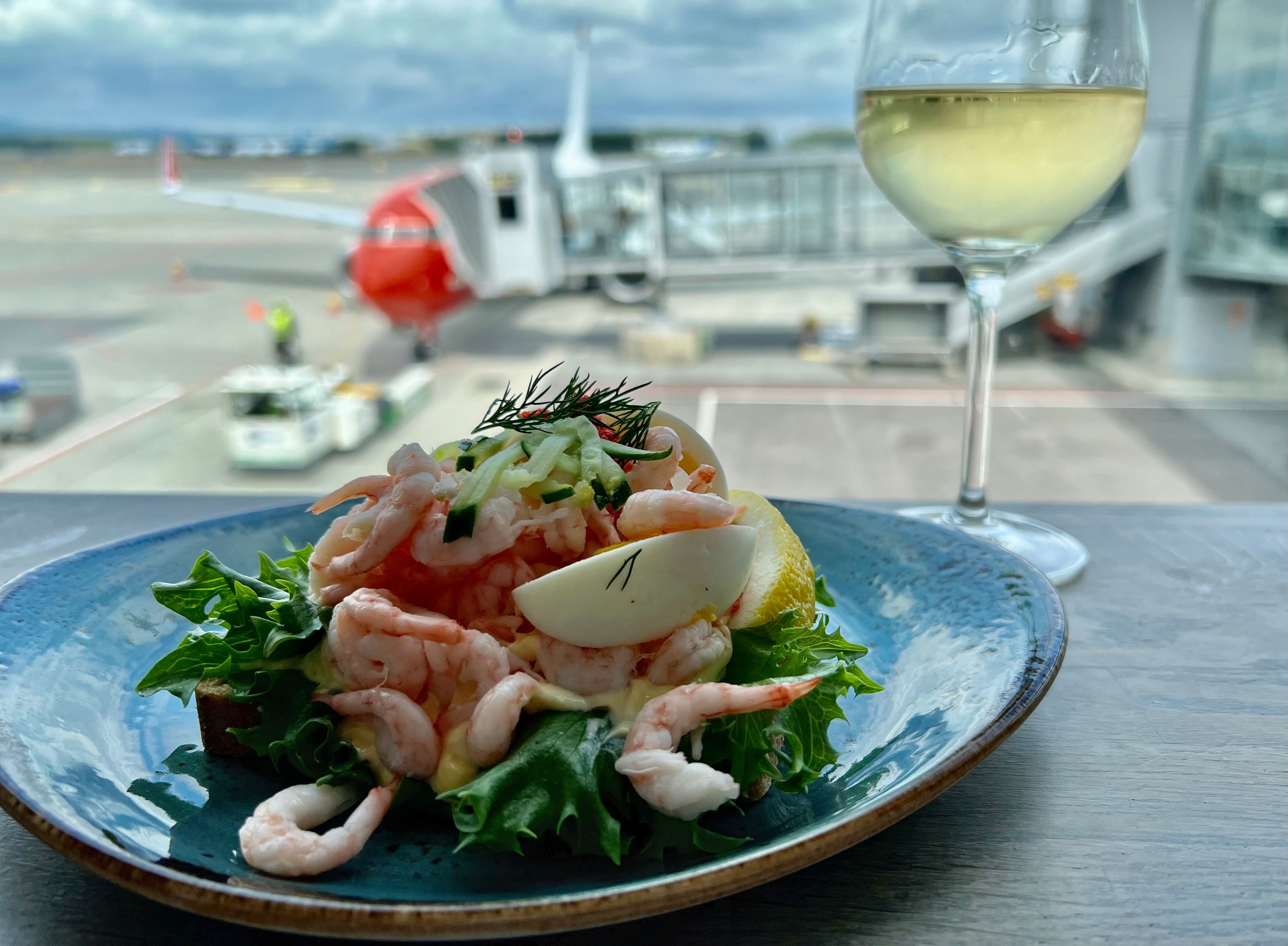 Klar for en matbit på Gardermoen før flyet går? Les vår anmeldelse av alle spisestedene!