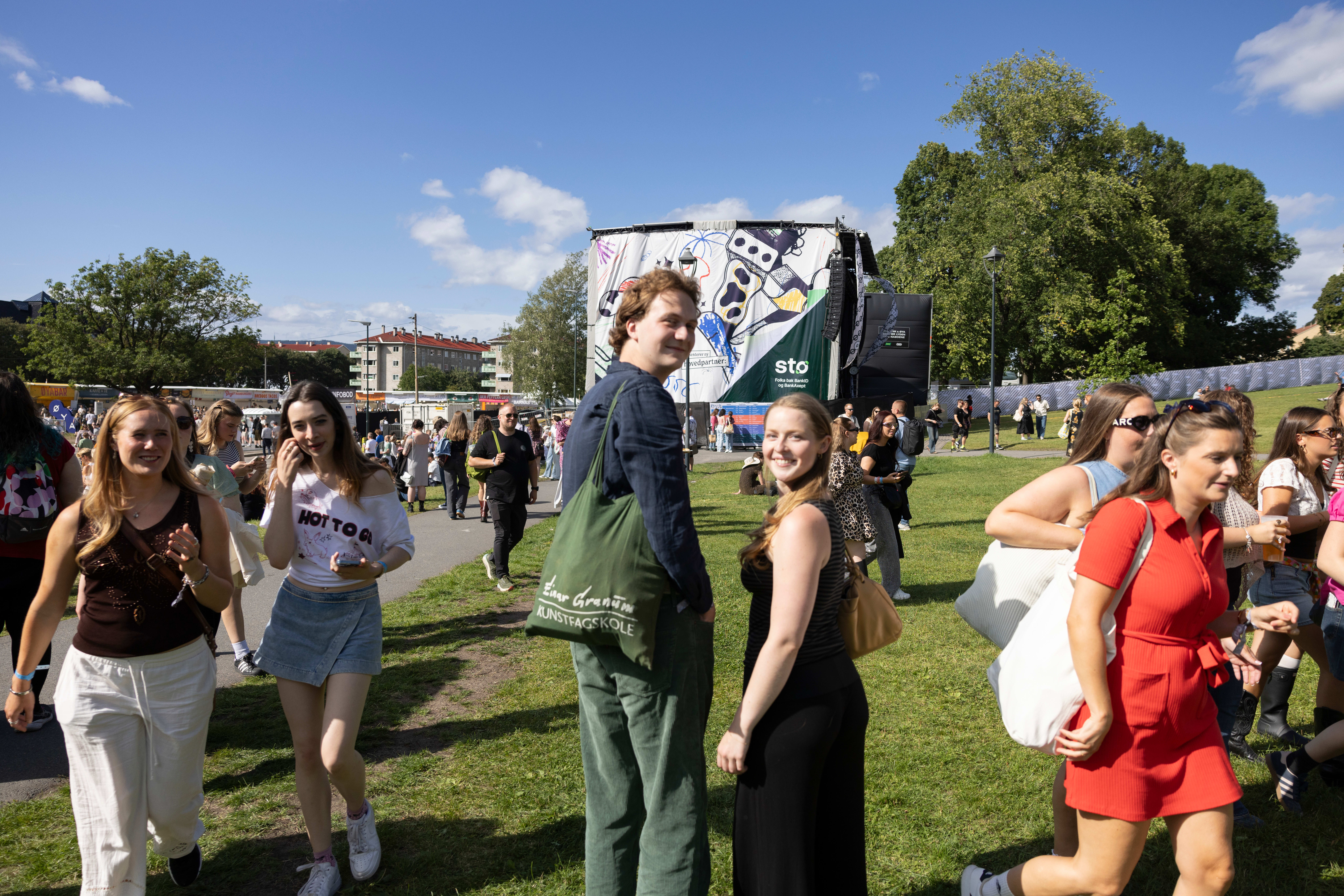 Christian (200 cm) med Nova (165 cm).