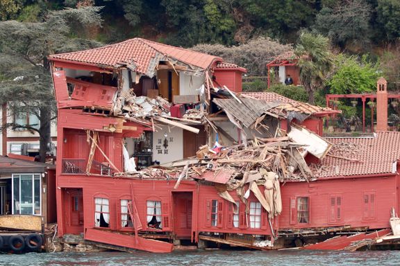 Tyrkia: Lasteskip dundret inn i historisk bygg