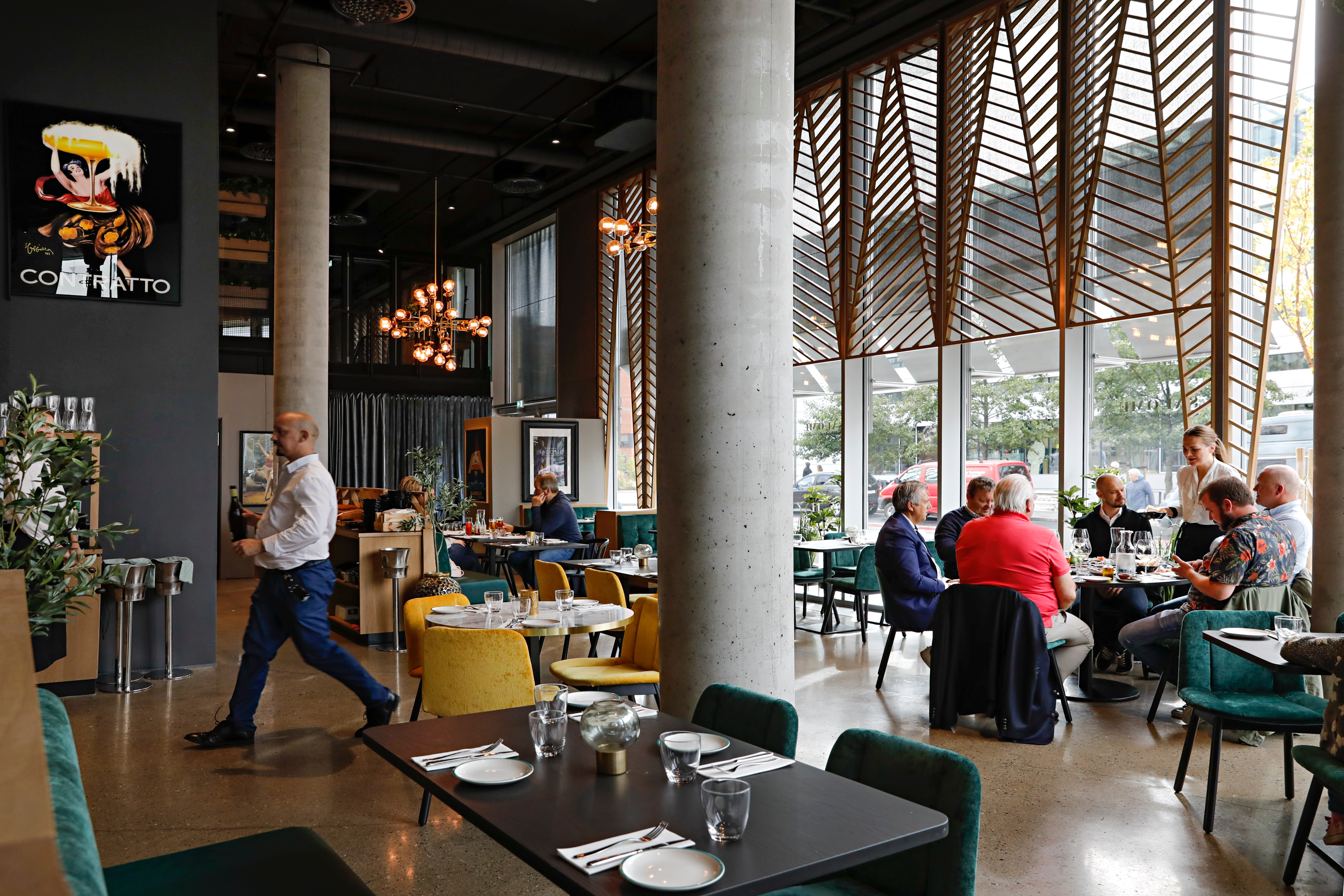 Restaurant Salome i Bjørvika er det eierne kaller en blanding av en venetiansk vinbar – en bacaro og en trattoria med klassiske retter. 