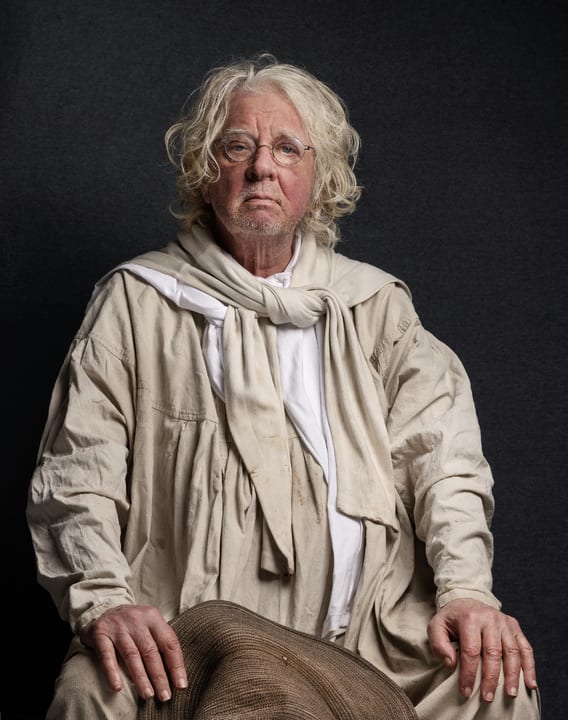 «Familien Nerdrum» er en koselig reality med en hardtarbeidende, eksentrisk og strålende kunstner i sentrum. 