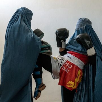 Slik slår afghanske kvinner tilbake mot Taliban