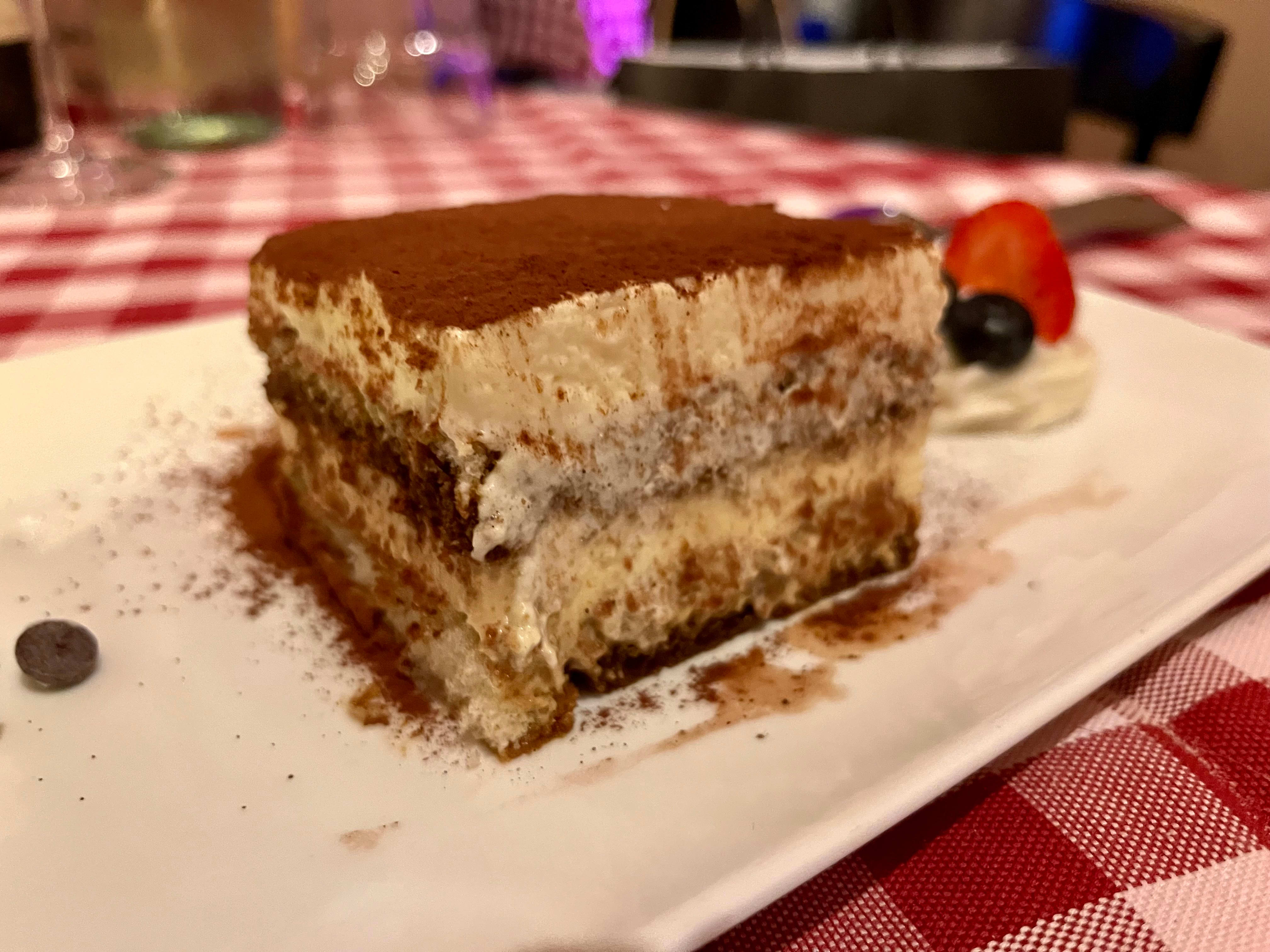 Tiramisuen hos Mamma pizza er også en innertier. 