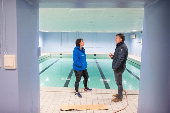 Gammelt basseng i Kristiansand skaper frustrasjon: – Det er tragisk