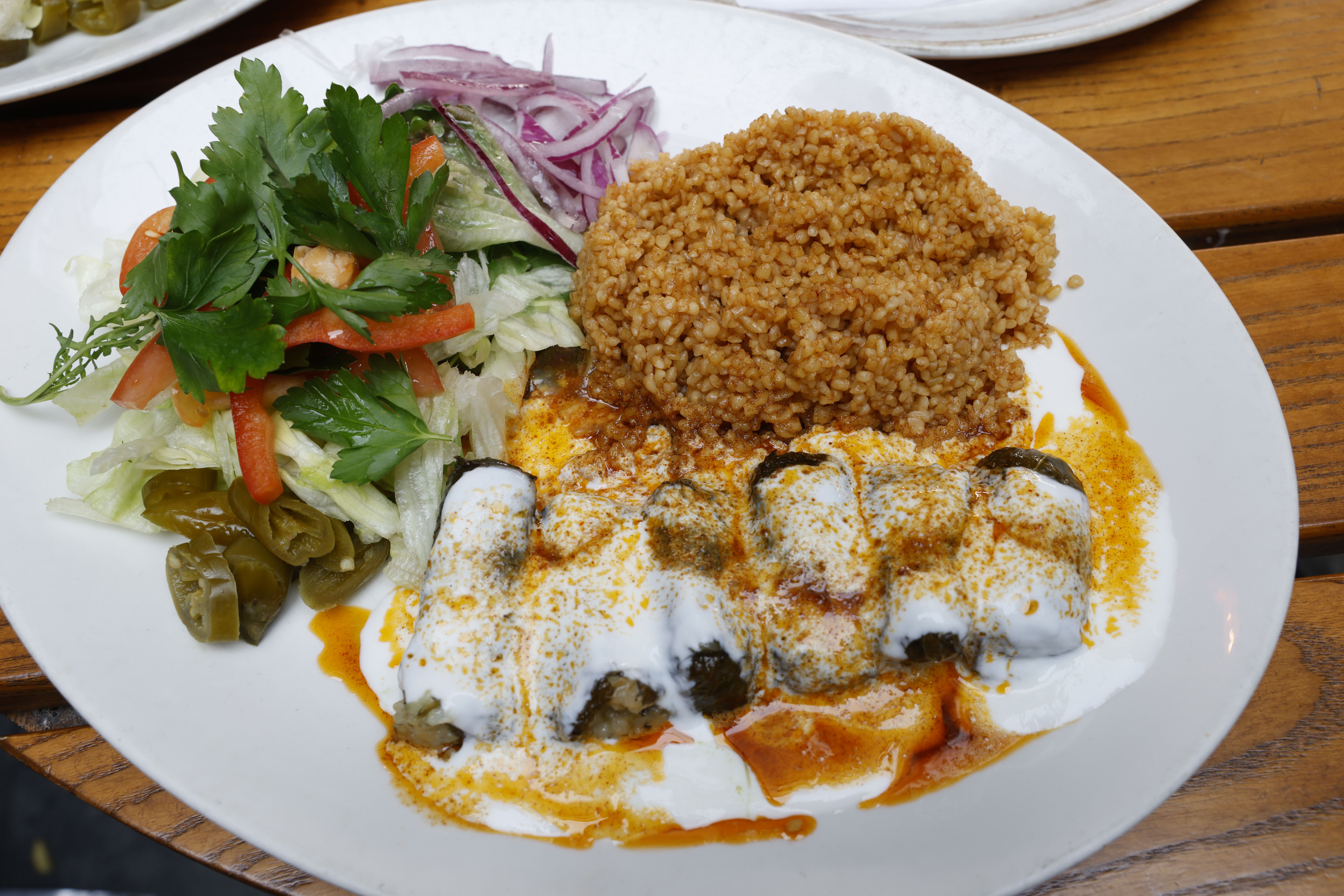 Café Sara har 60 retter på menyen. Vi testet alle sammen.