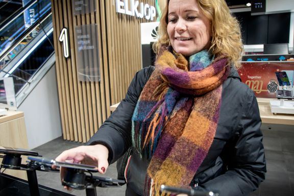 Norske mobilkunder betaler mye mer enn svenskene: - Jeg forstår ikke  hvorfor det skal være sånn