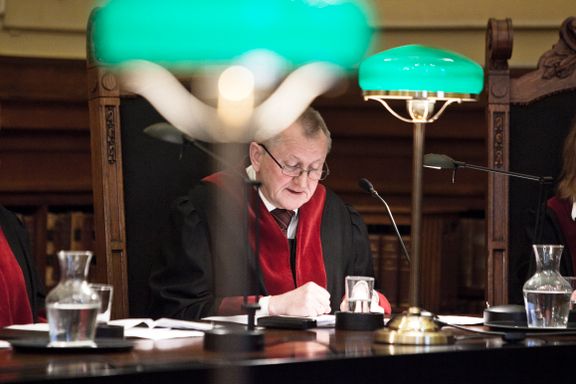 Sjefen i Høyesterett ba om vurdering av dommeren etter gift-anklager. Nå har han svart.