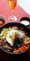 Festmat, hverdagsmat, grønn is og klissen ris. Her får du ekte koreansk.