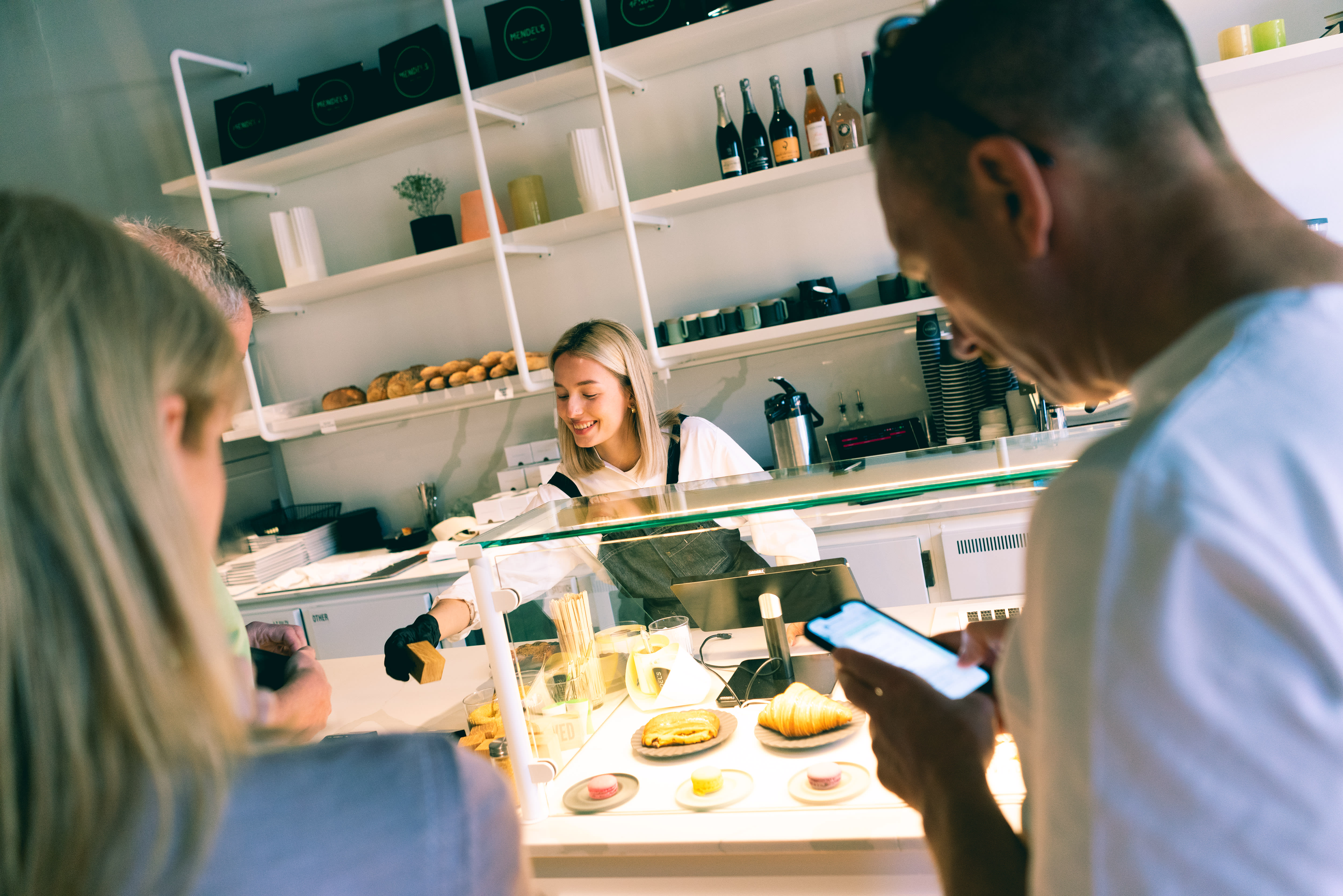 Mendel’s har også afternoon tea.
