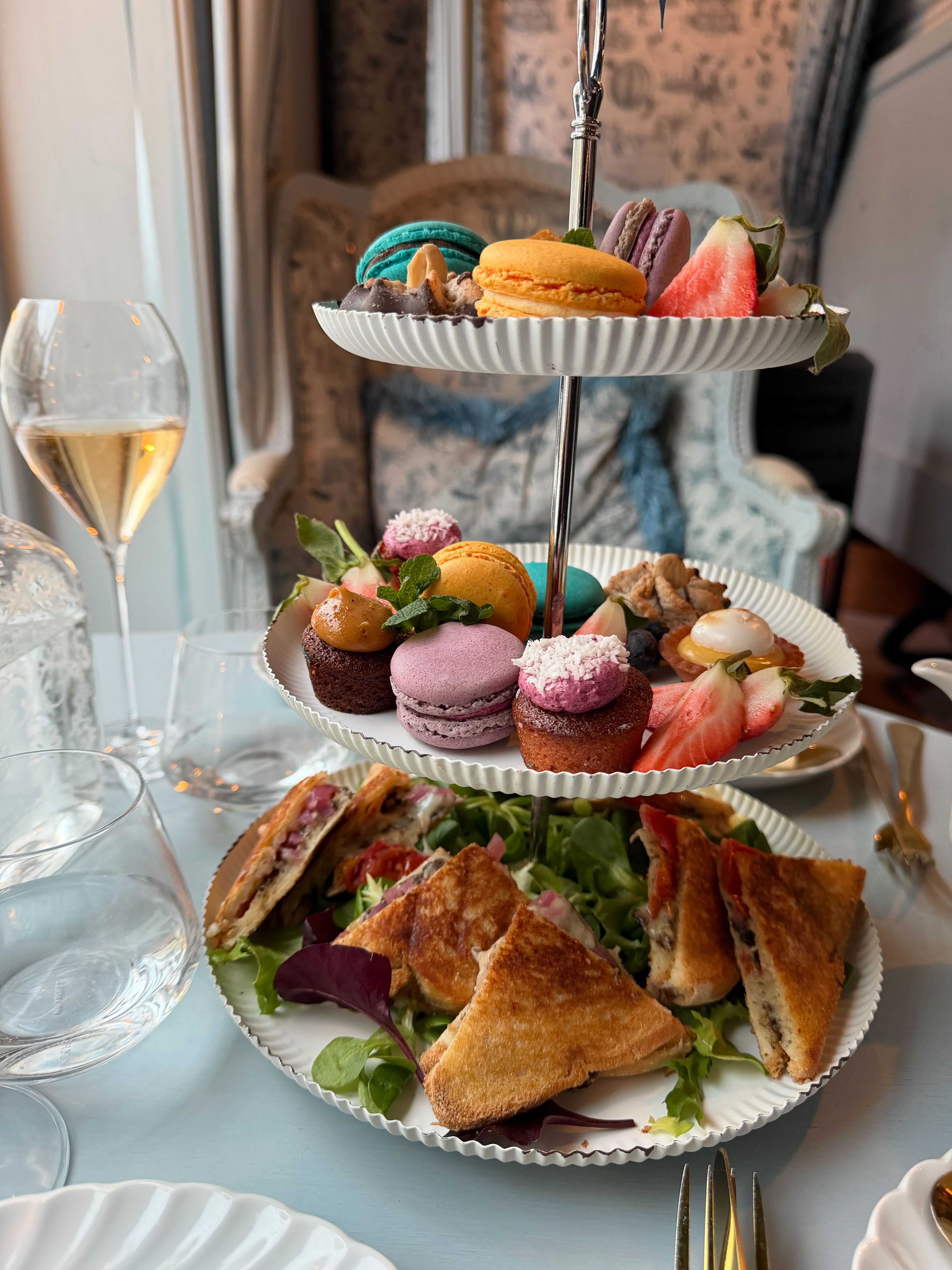 Test av afternoon tea: Fra deilig til hårreisende dårlig.