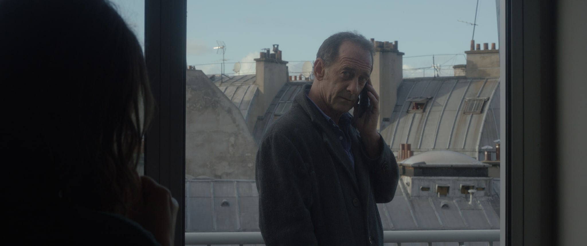 Jean (Vincent Lindon) snakker mye i telefon.