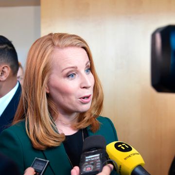 Lööf med krav for å overveie å slippe Löfven frem til statsministerstolen