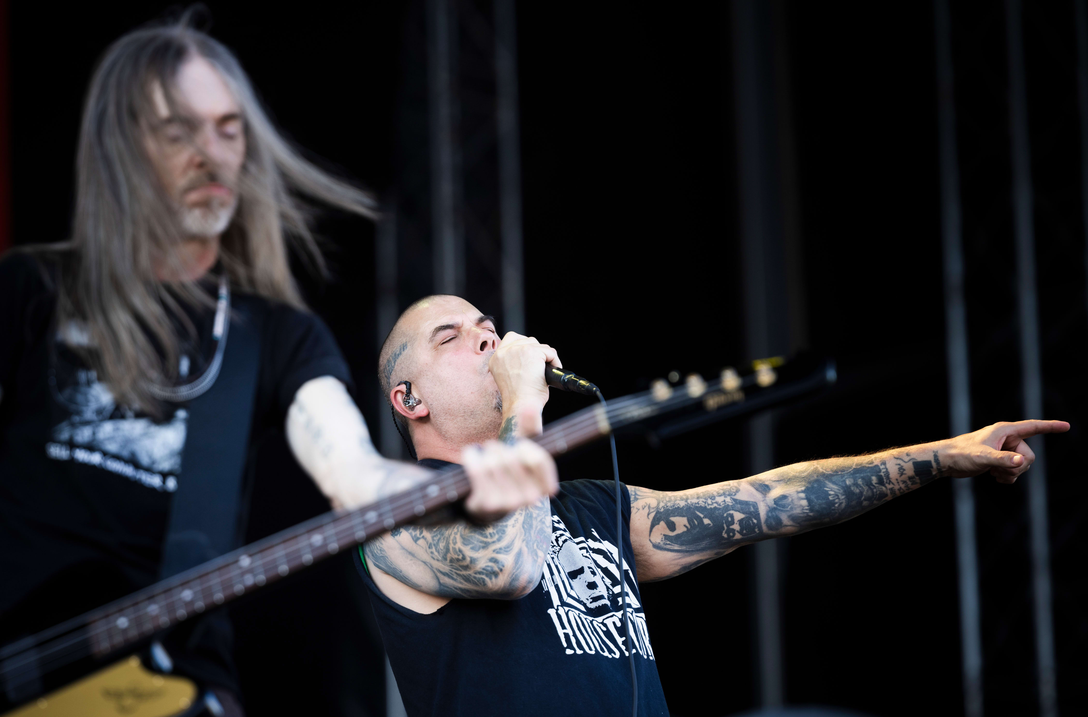 Rex Brown (til venstre) og Phil Anselmo bringer Pantera-arven videre. Bandet fikk Ekebergsletta til å bevre på fredagskvelden.