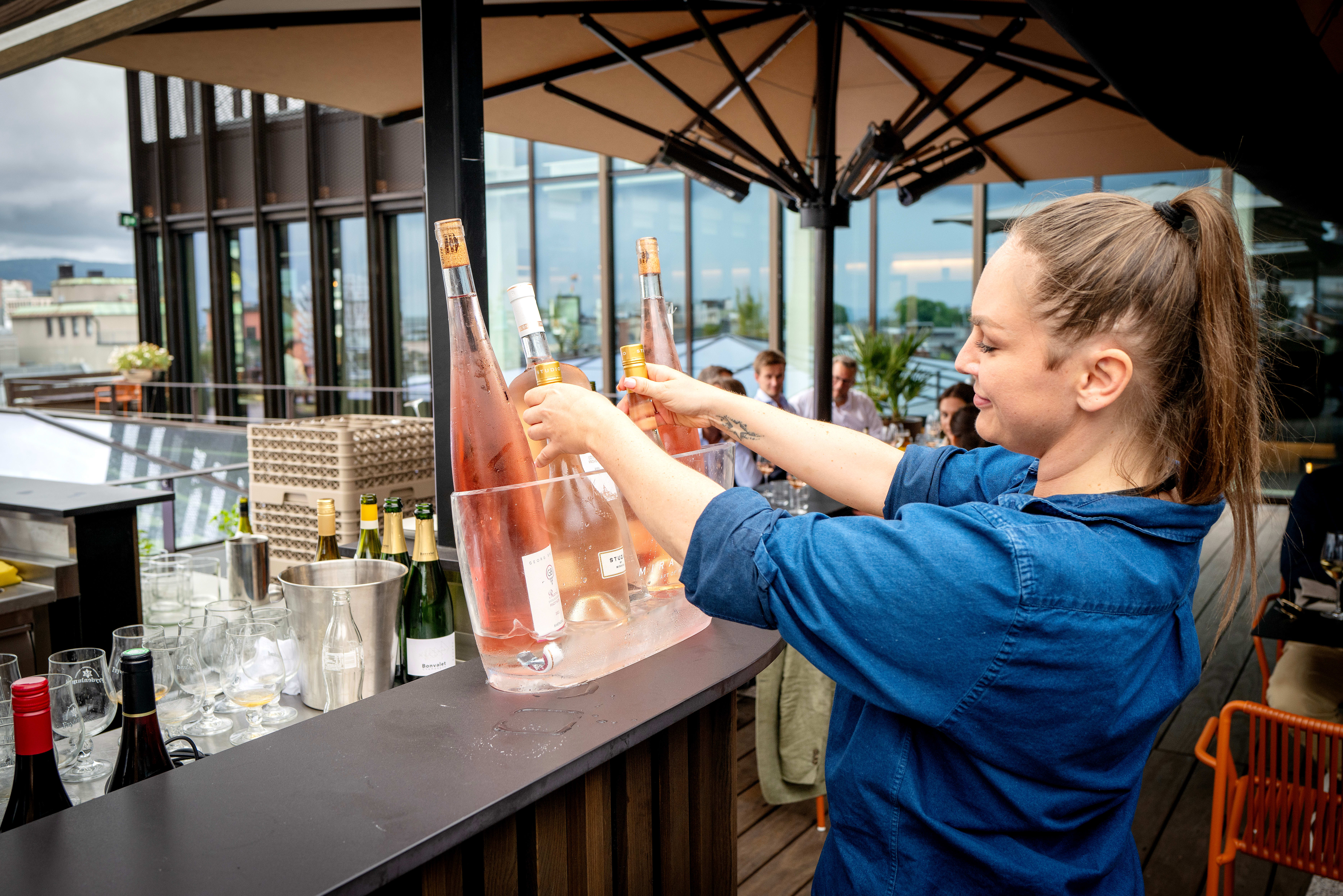 Rosévin hører med i sommervarmen. 