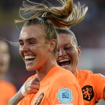 Nøkkelspillere skadet da Nederland reddet uavgjort mot Sverige
