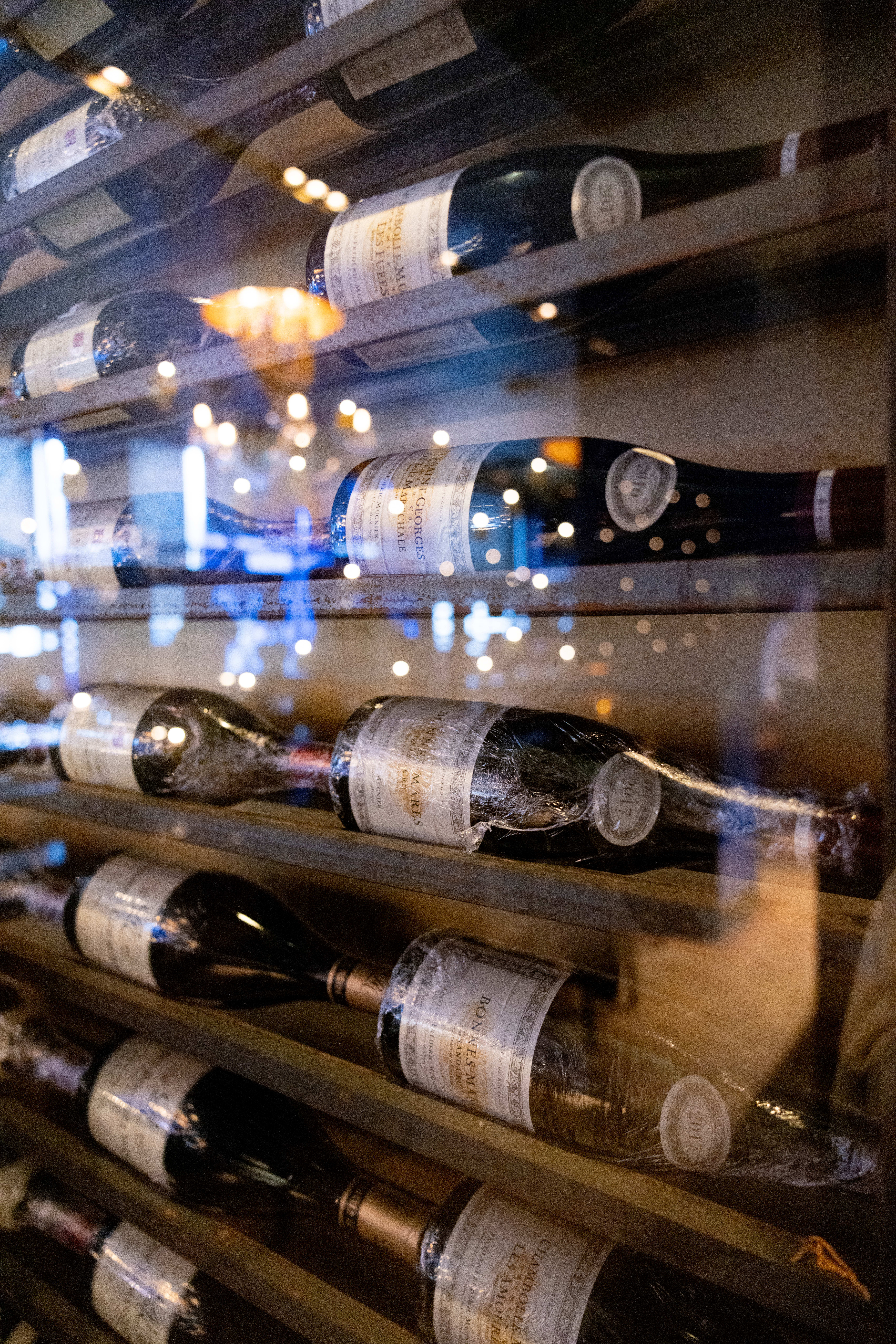 De har to ulike vinpakker til maten i forskjellig prisklasse. 