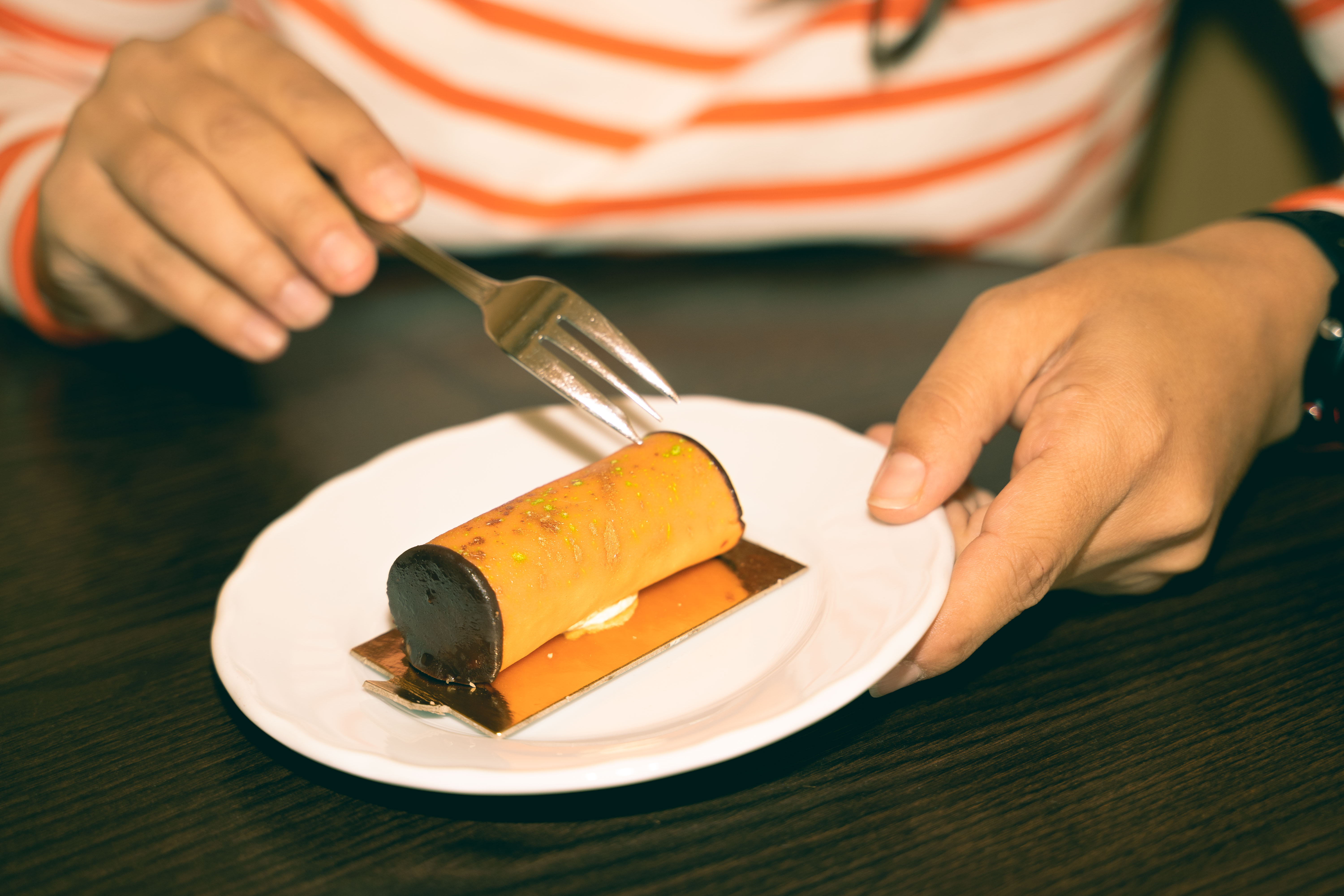 Punchrull med marsipan, mørk sjokolade og likør.