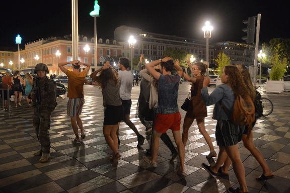 Norske turister i Nice: - Folk løp og hadde panikk