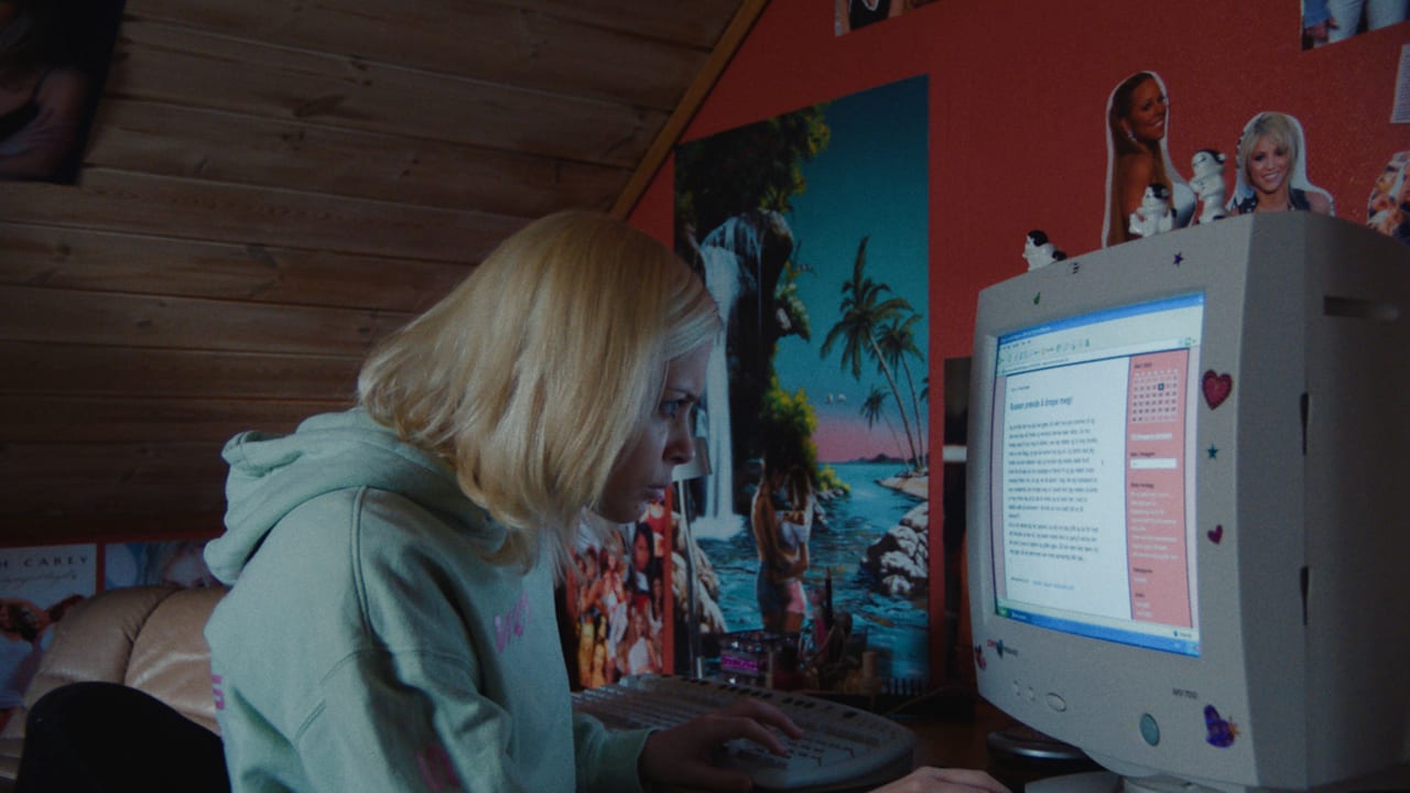 Dagbok på nett. Rosablogger Selina Isabell poster om Mr. M, en gutt på skolen hun sier hun har ligget med. 