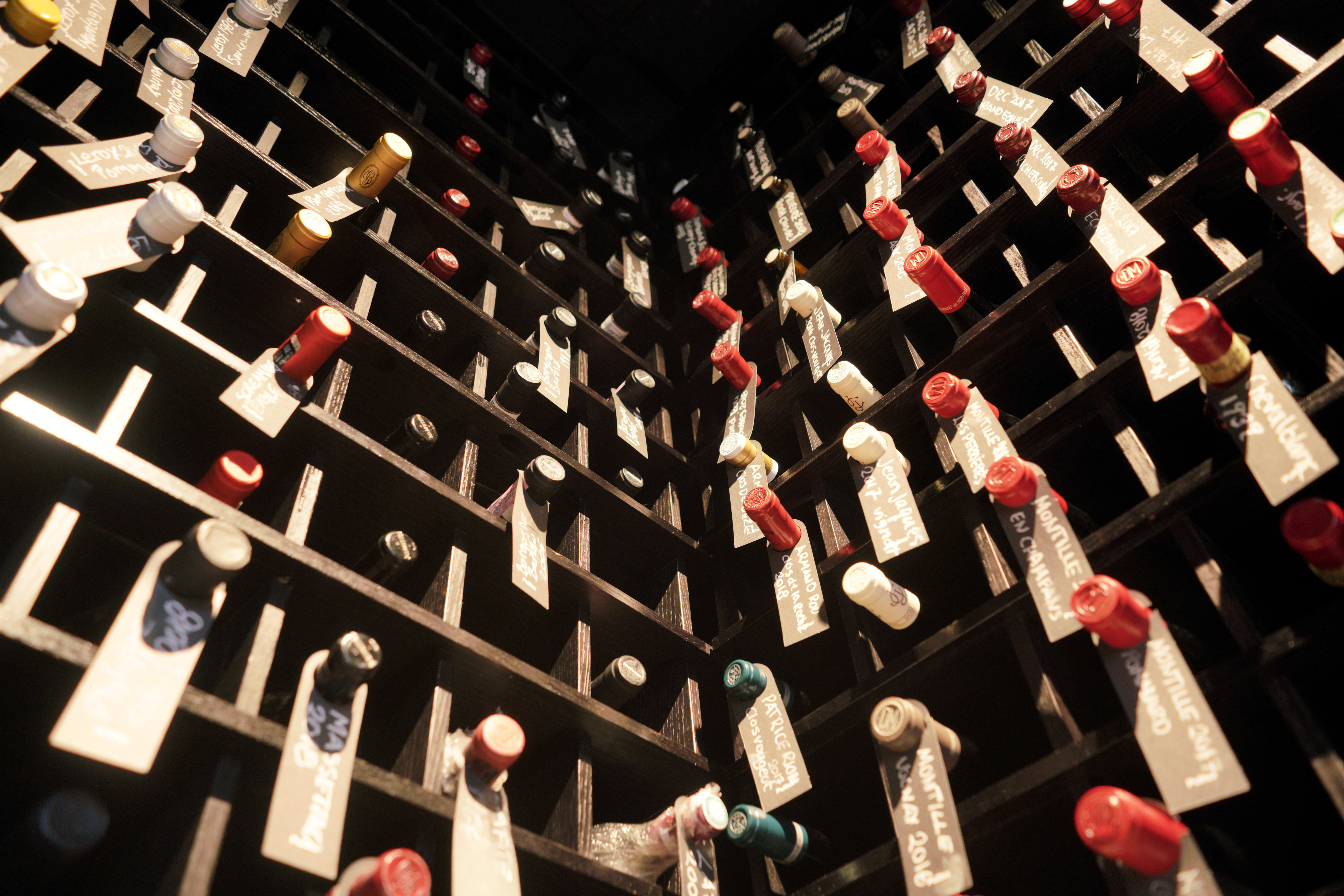 Mye god vin på lager. 