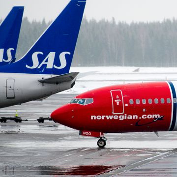Aftenposten mener: Norwegian og SAS kan ikke tvangslåne kundenes penger