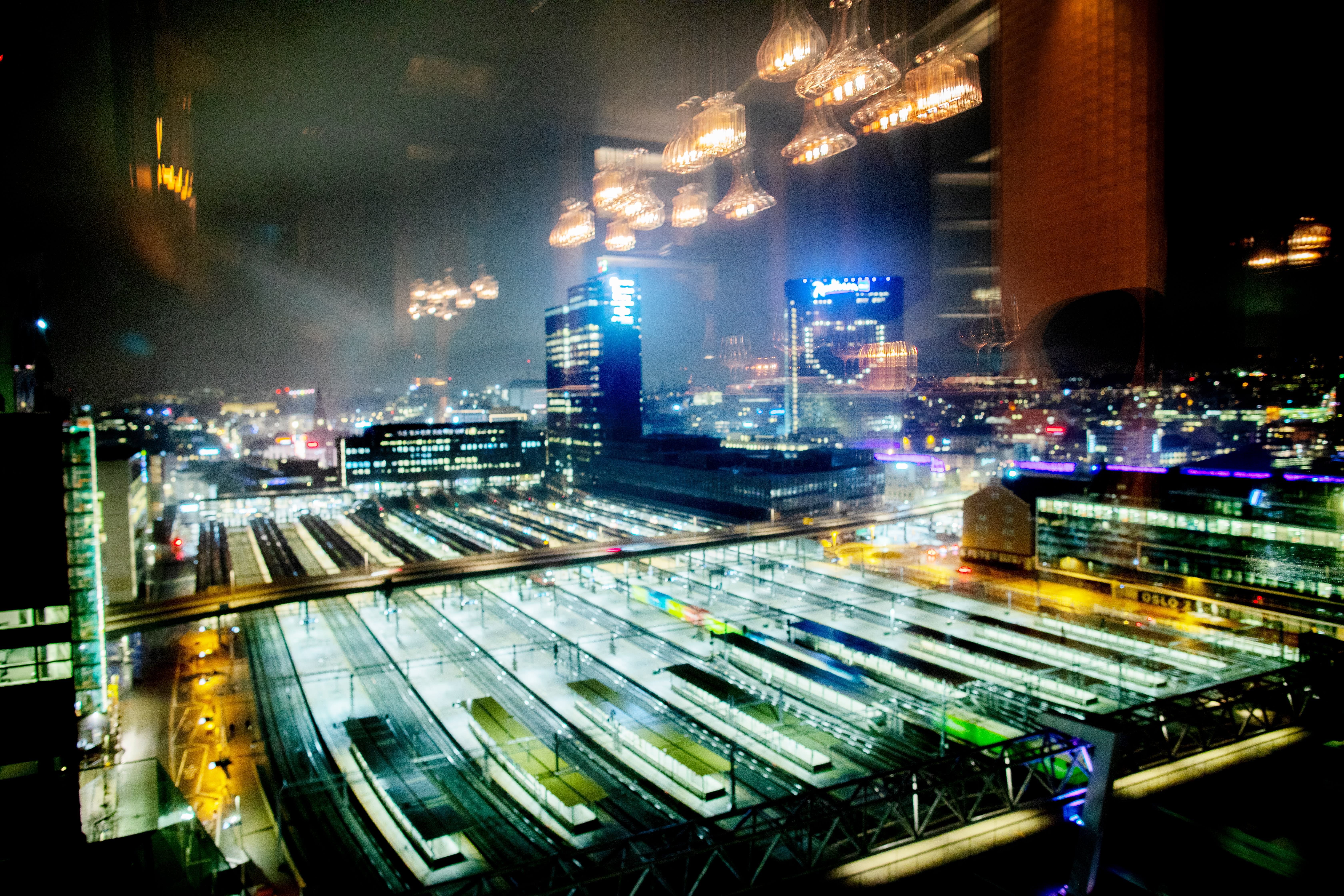 Om ikke utsikt til paradiset fra toalettet, Oslo S blir ikke vakrere enn dette. 