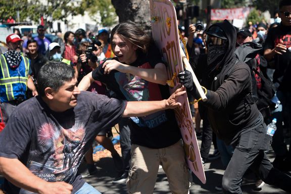  Harde sammenstøt i Berkeley 