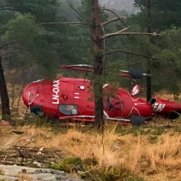 Pilot lettere skadet i helikopterulykke ved Lysefjorden