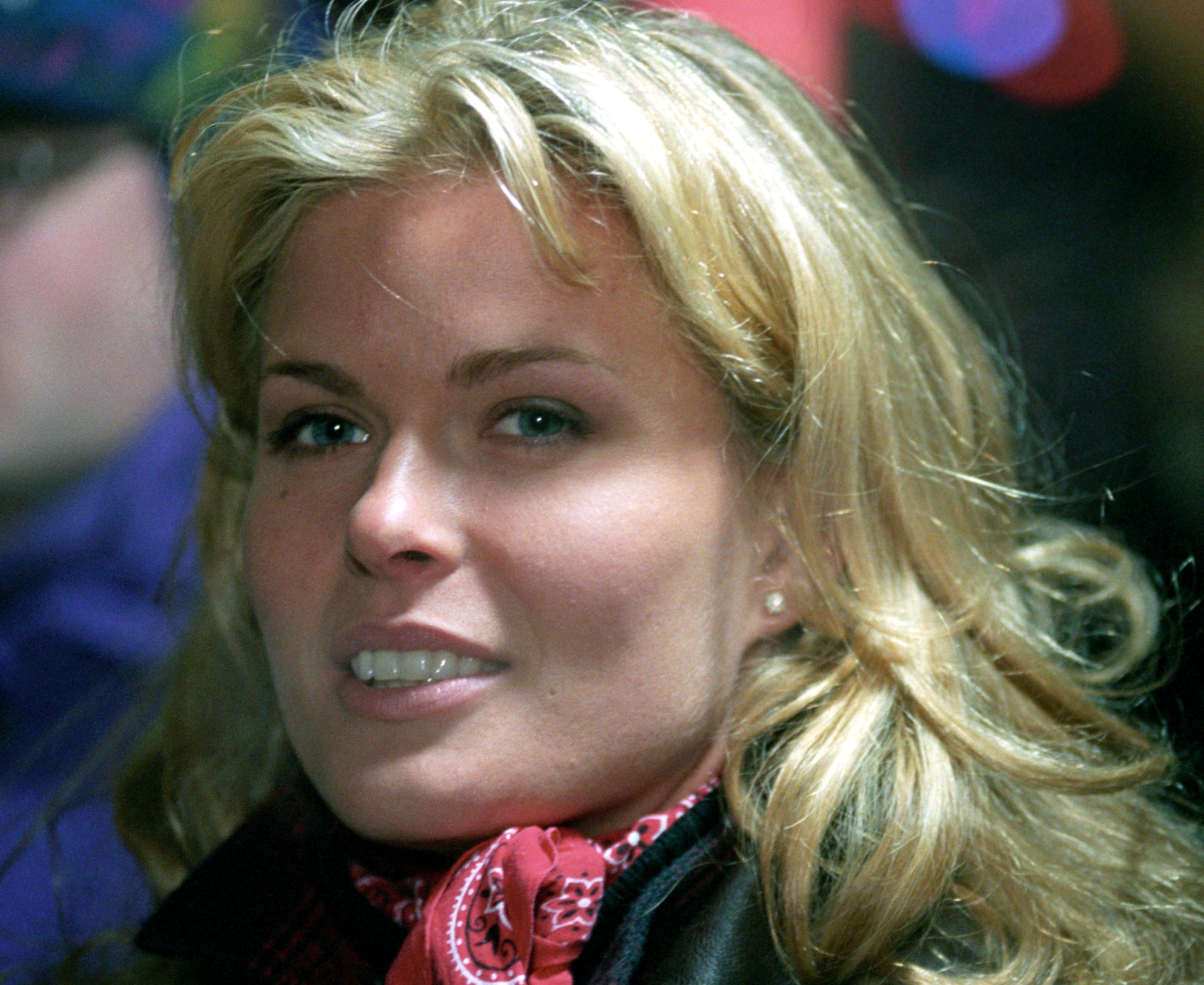 Vendela Kirsebom, her avbildet under OL på Lillehammer i 1994, ble som 13-åring oppdaget av Eileen Ford i modellbyrået Ford Models. Hun har hatt en internasjonal karriere som modell og har også medvirket i filmer og TV-programmer. 