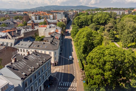 Nytt sykkelfelt står for tur: Snart kan 100 parkeringsplasser ryke midt i sentrum