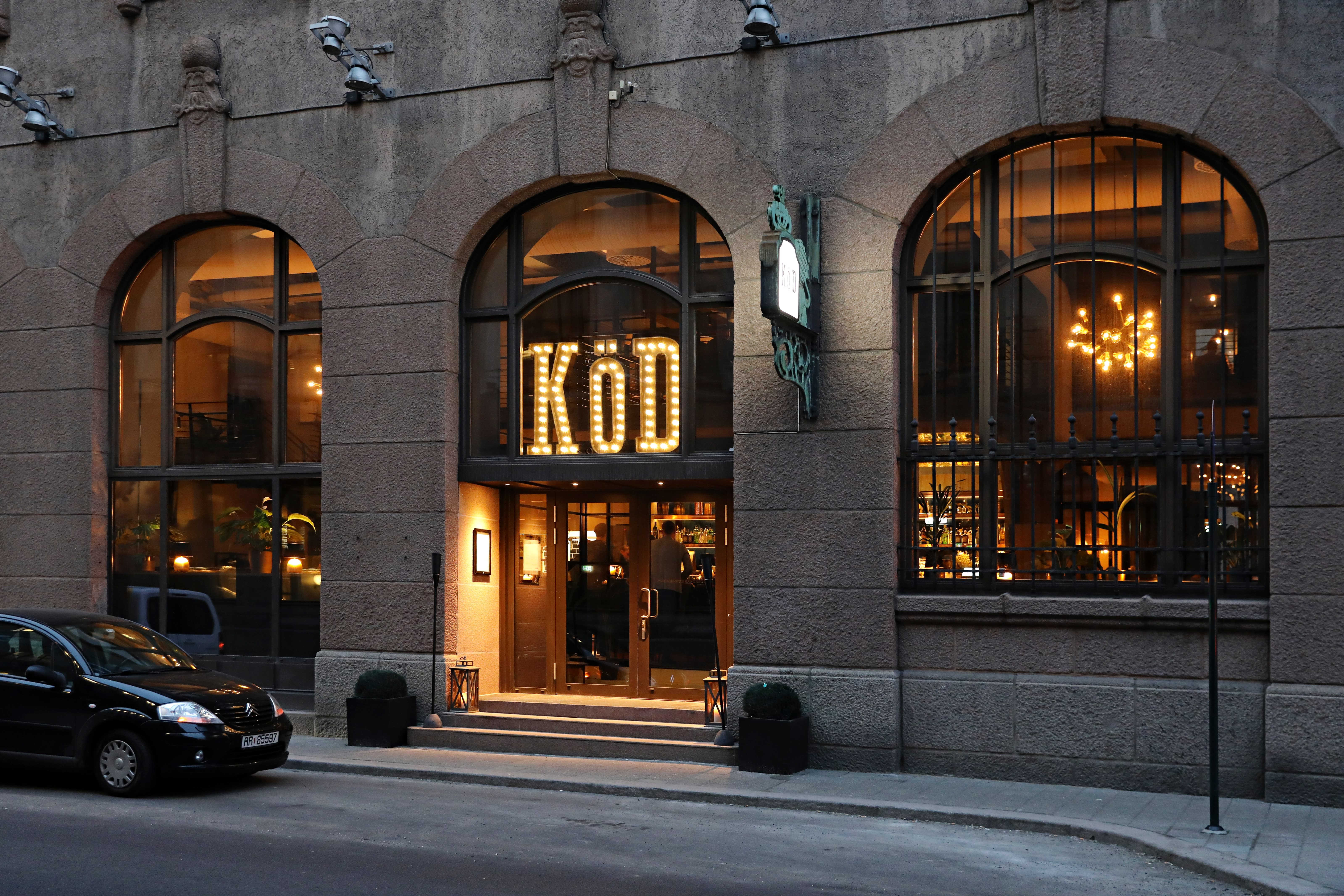 KöD ligger sentralt plassert i Tollbugata 15.