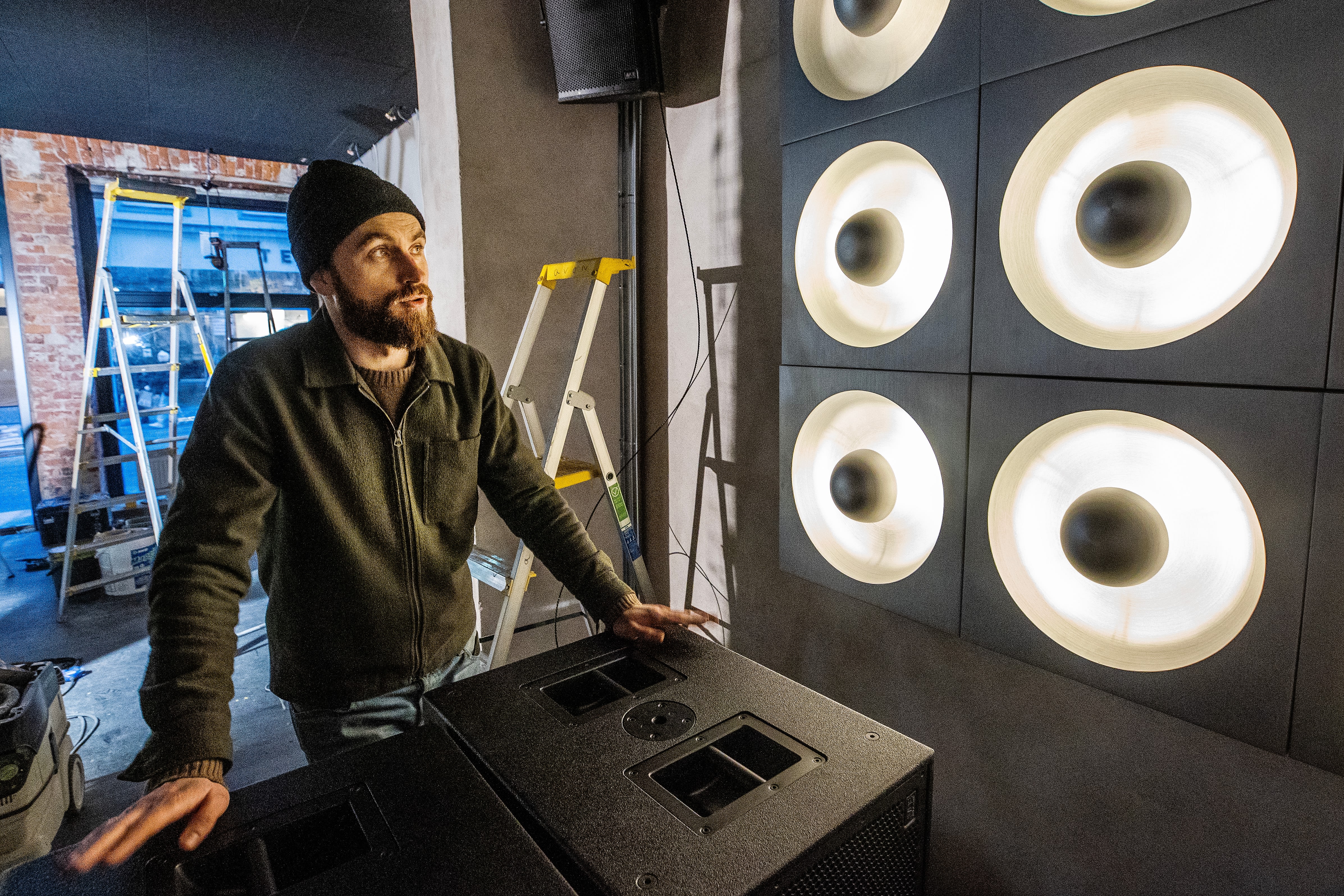 Jørgen Hansrud har sluttet å bli nervøs før åpning. Selskapet han jobber i har åpnet en rekke nye steder de siste årene. 