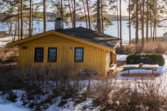 Hytte i Oslofjorden gikk for 1,45 mill. over prisantydning